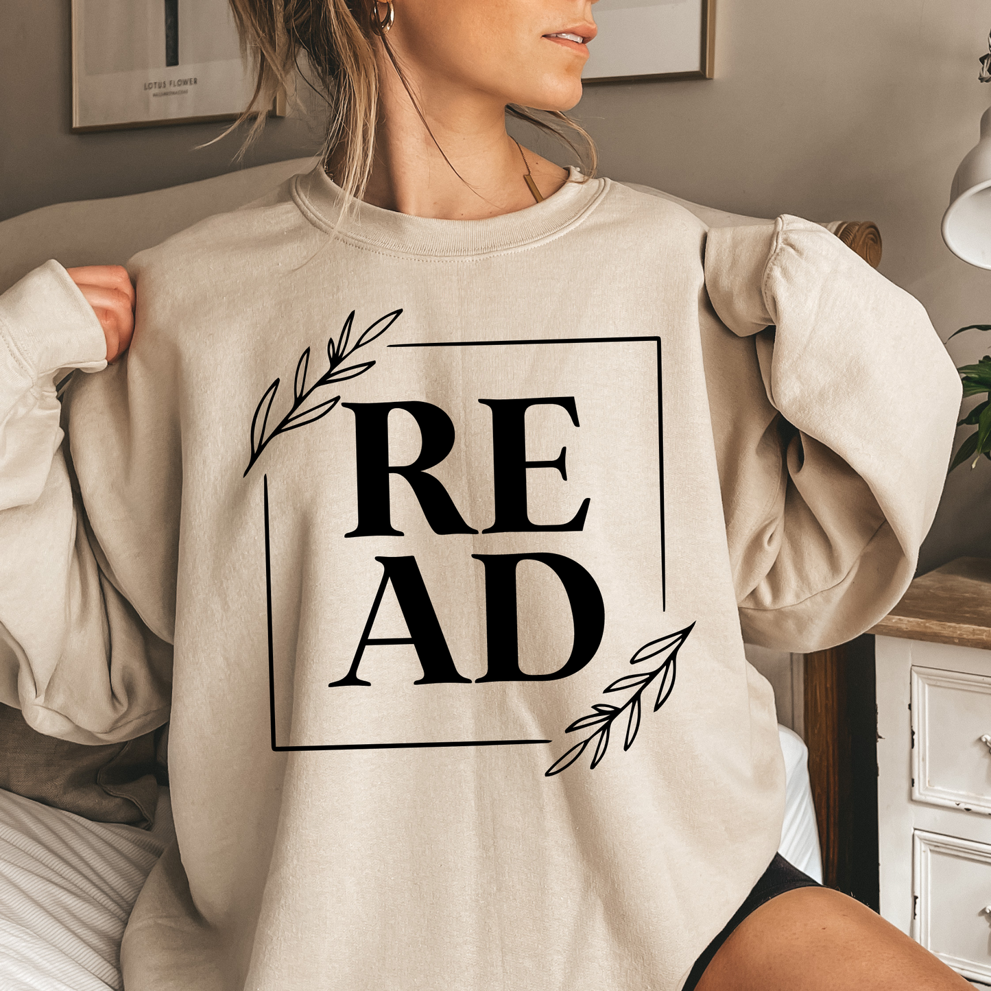 Read Sweatshirt