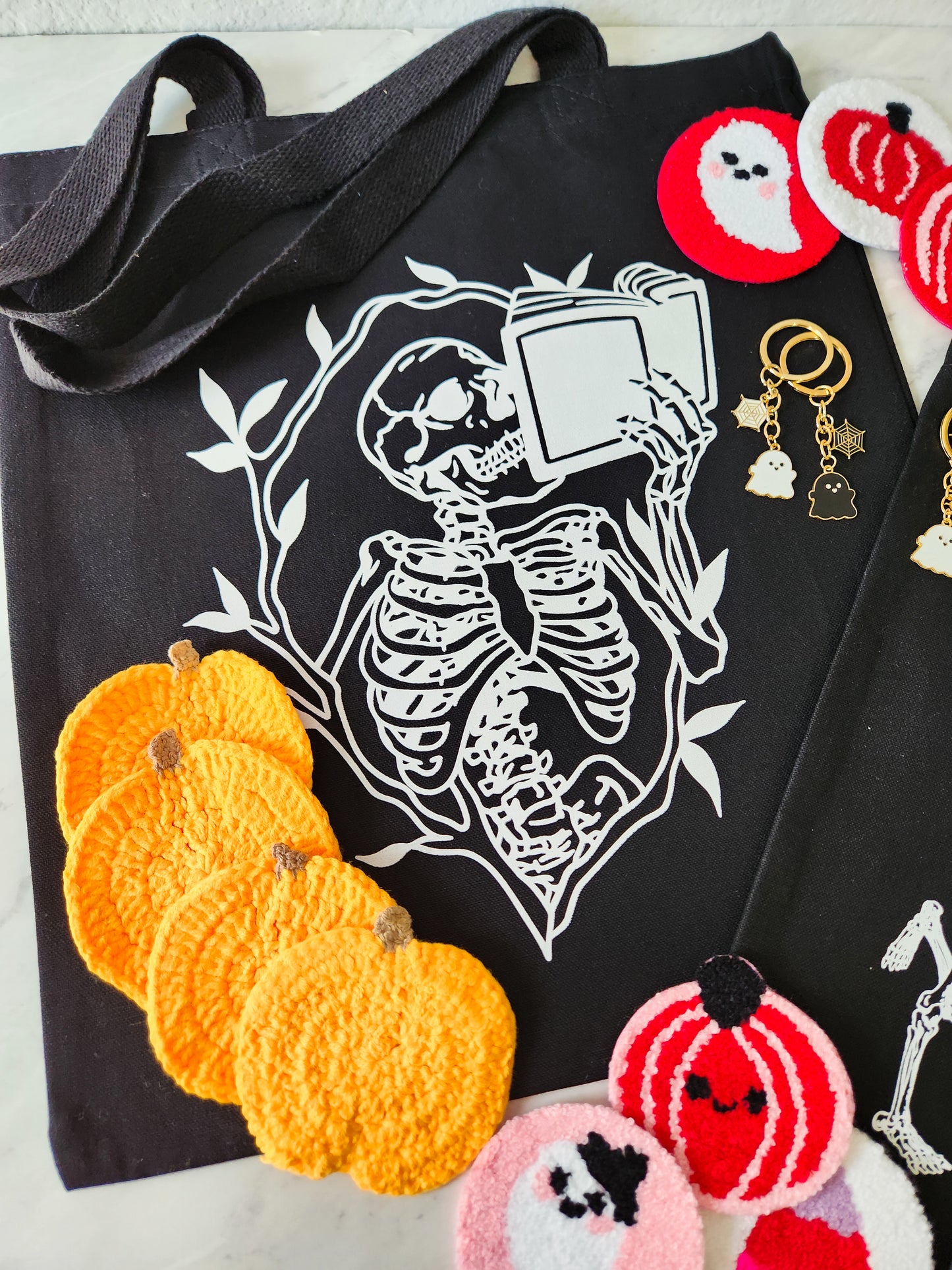 Skeleton Book Lover Black Tote