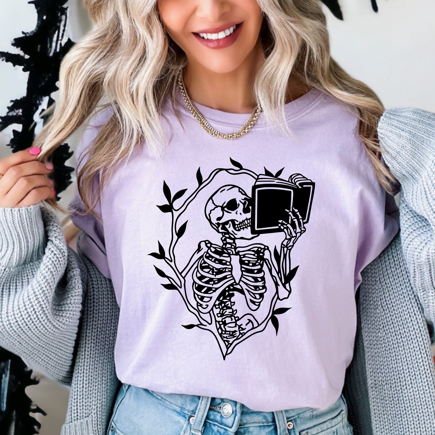 Skeleton Book Lover Lilac Tee